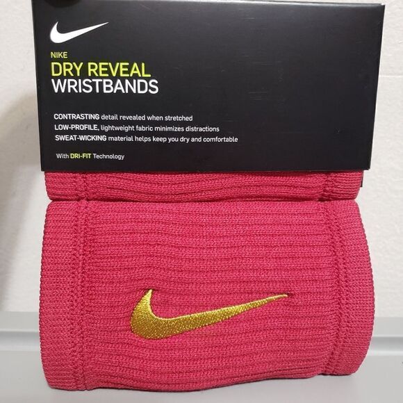 Nike Dry Reveal Wristbands Dri-Fit Technology Unisex Comes with 2 Maroon/Gold - Picture 1 of 5